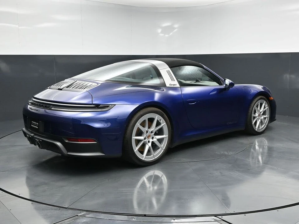 2025 Porsche 992 Targa 4 GTS - Image 11 of 31