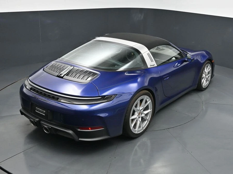 2025 Porsche 992 Targa 4 GTS - Image 19 of 31