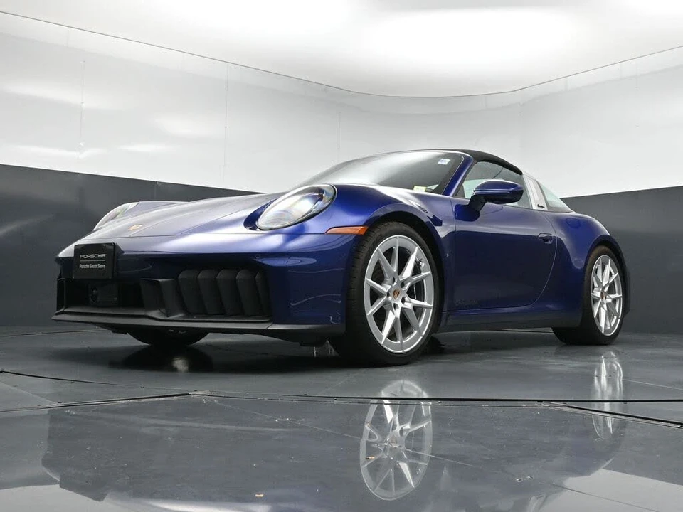 2025 Porsche 992 Targa 4 GTS - Image 23 of 31