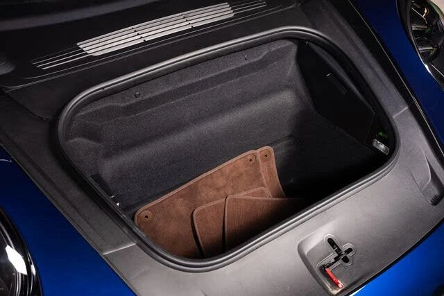 2025 Porsche 992 Targa 4 GTS - Image 10 of 31