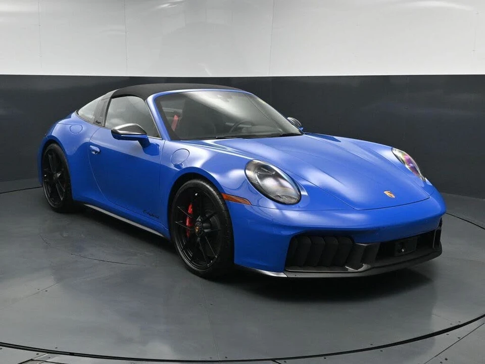 2025 Porsche 992 Targa 4 GTS - Image 14 of 31