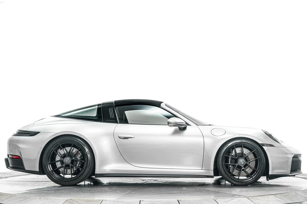 2025 Porsche 992 Targa 4 GTS - Image 18 of 31