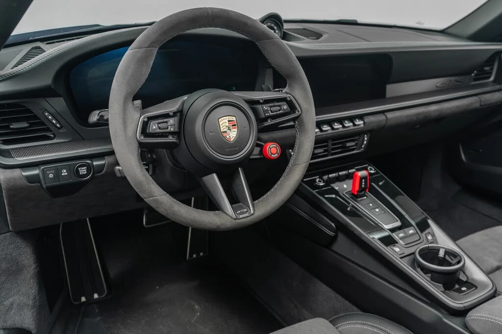 2025 Porsche 992 Targa 4 GTS - Image 13 of 31