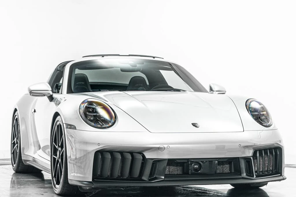2025 Porsche 992 Targa 4 GTS - Image 3 of 31