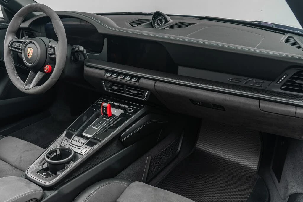 2025 Porsche 992 Targa 4 GTS - Image 14 of 31