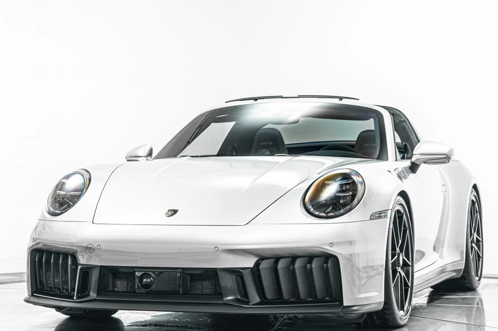 2025 Porsche 992 Targa 4 GTS - Image 5 of 31