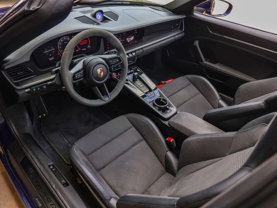 2025 Porsche 992 Targa 4 GTS - Image 4 of 31
