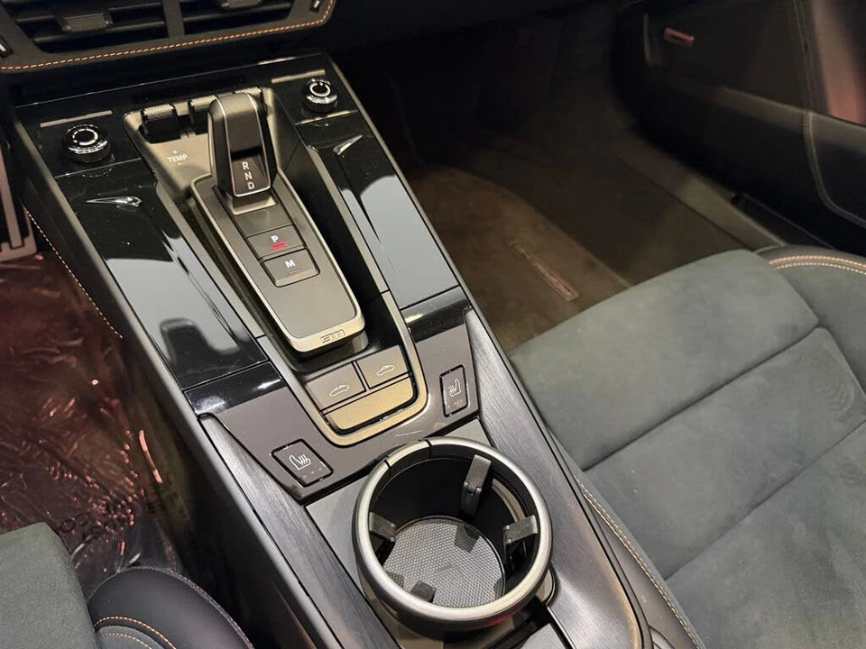 2025 Porsche 992 Targa 4 GTS - Image 19 of 27