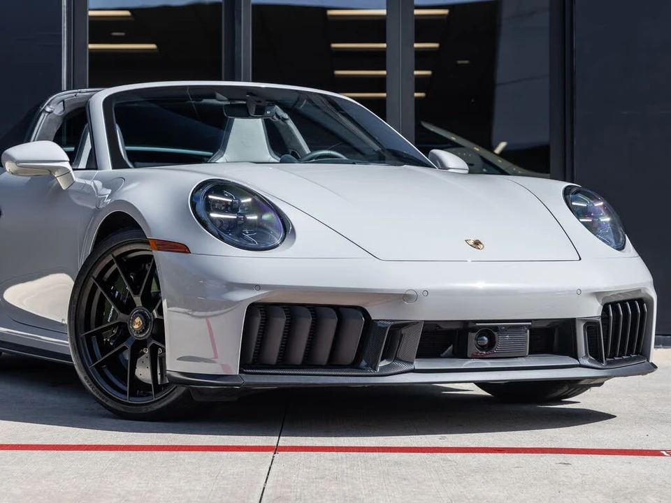 2025 Porsche 992 Targa 4 GTS - Image 9 of 31