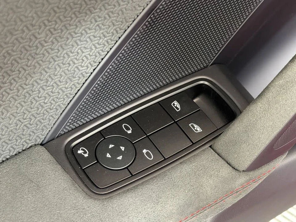 2025 Porsche 992 Targa 4 GTS - Image 25 of 29