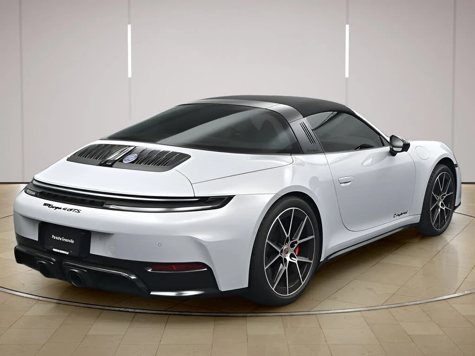2025 Porsche 992 Targa 4 GTS - Image 28 of 31