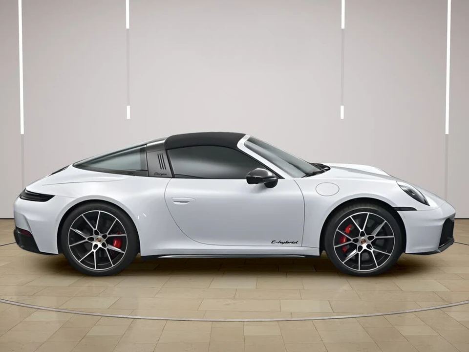 2025 Porsche 992 Targa 4 GTS - Image 29 of 31
