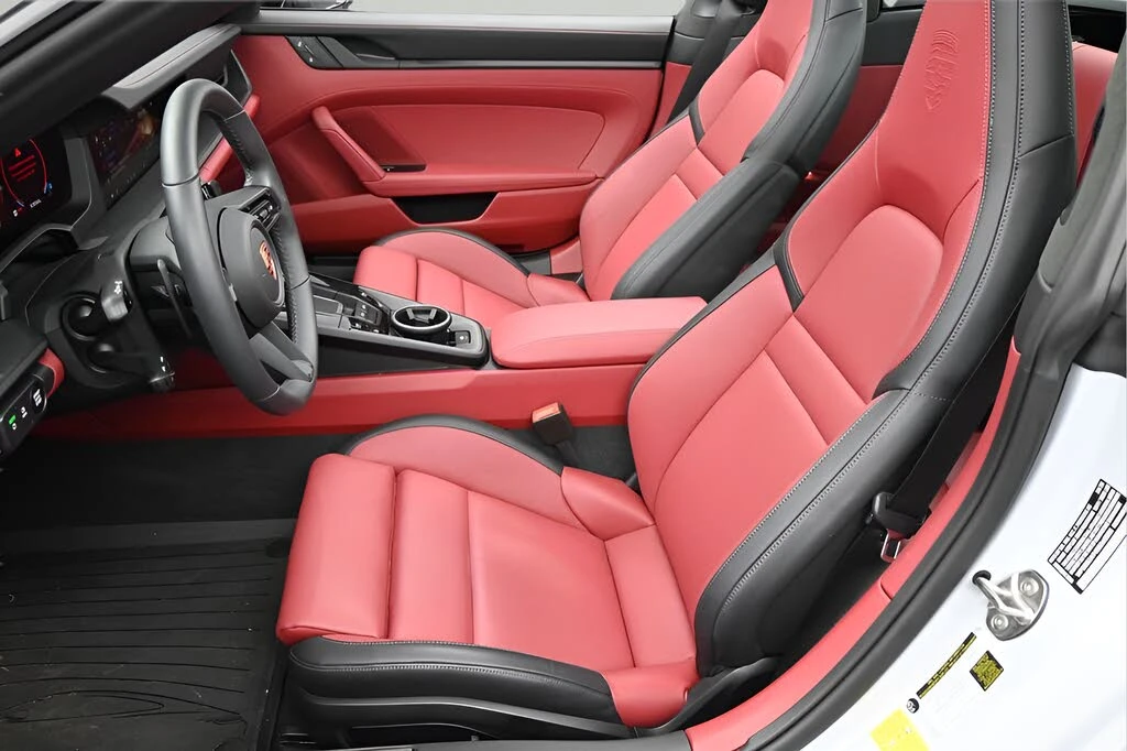 2025 Porsche 992 Targa 4 GTS - Image 5 of 31