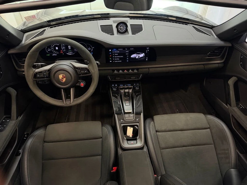 2025 Porsche 992 Targa 4 GTS - Image 12 of 31