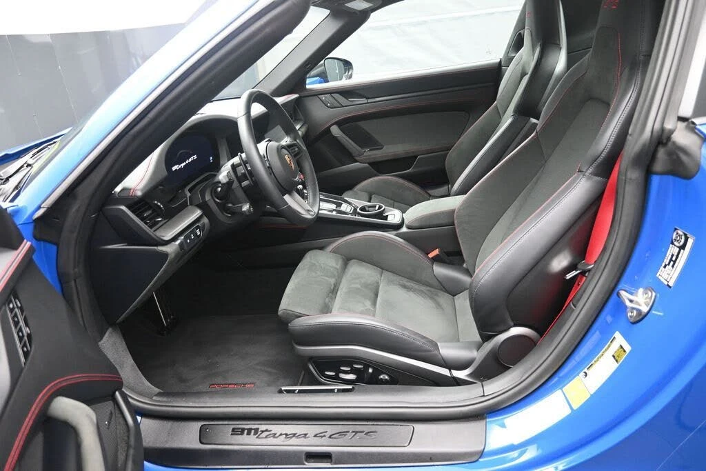 2025 Porsche 992 Targa 4 GTS - Image 6 of 31