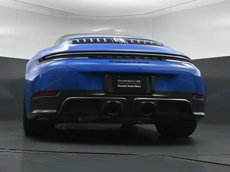 2025 Porsche 992 Targa 4 GTS - Image 27 of 31