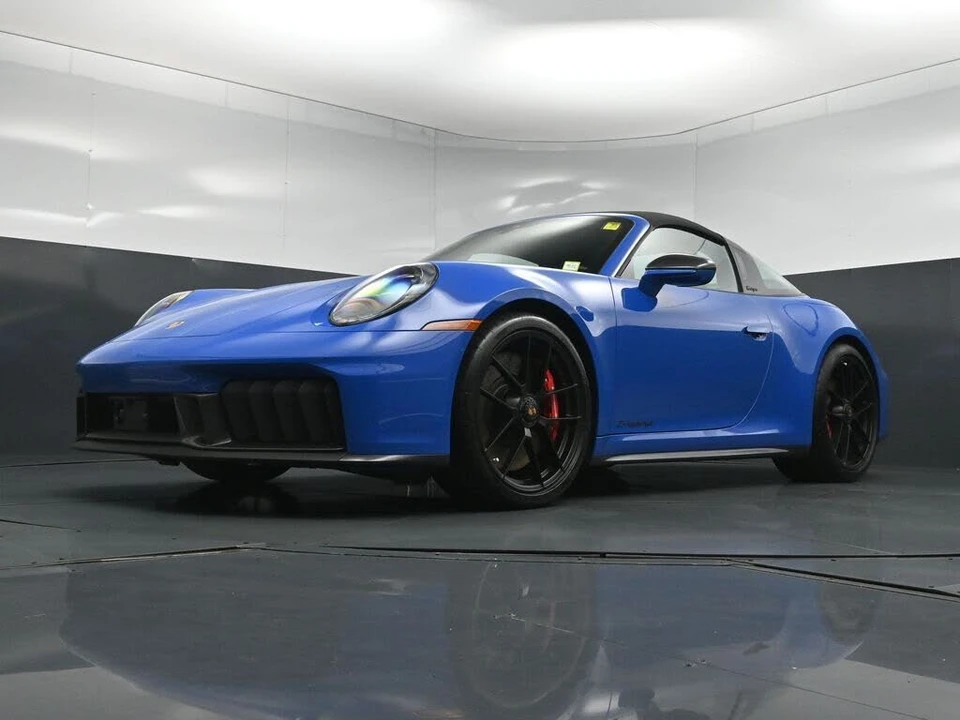 2025 Porsche 992 Targa 4 GTS - Image 24 of 31