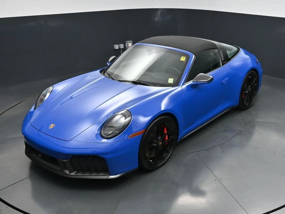 2025 Porsche 992 Targa 4 GTS - Image 16 of 31