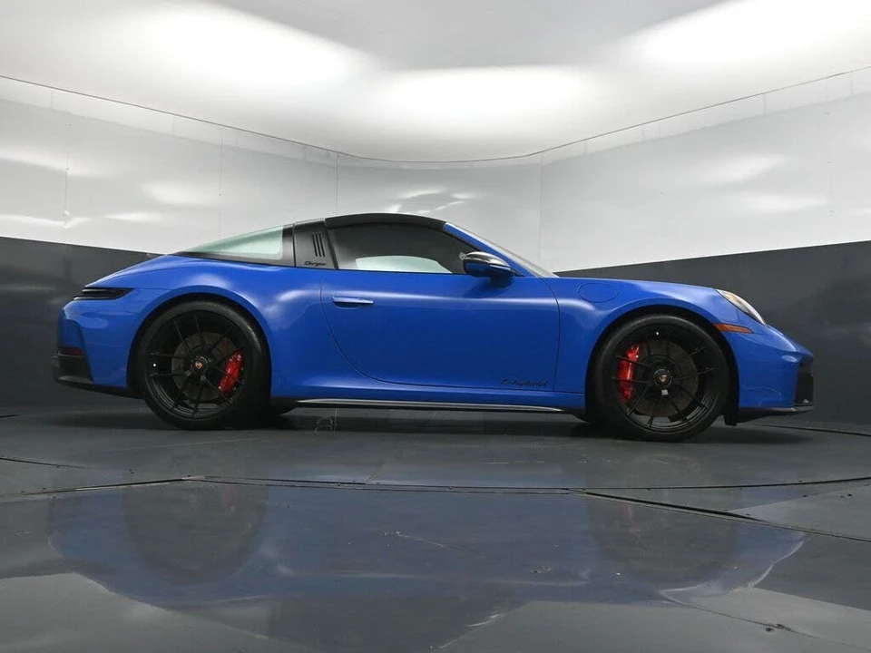2025 Porsche 992 Targa 4 GTS - Image 29 of 31