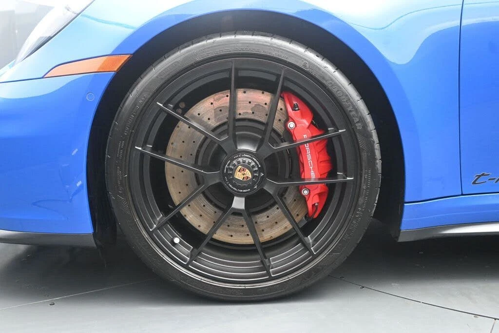 2025 Porsche 992 Targa 4 GTS - Image 8 of 31