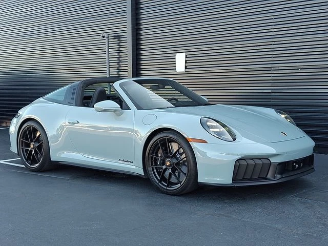 2025 Porsche 992 Targa 4 GTS - Image 9 of 31