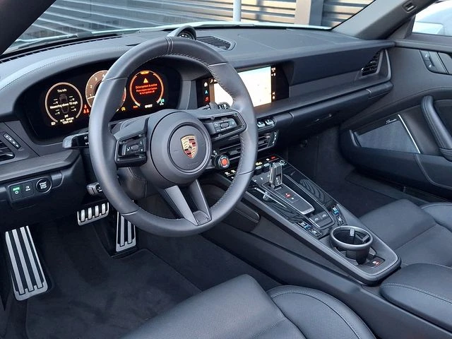 2025 Porsche 992 Targa 4 GTS - Image 4 of 31