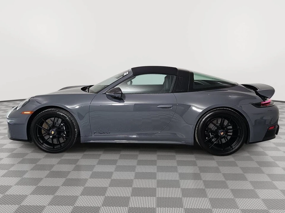 2025 Porsche 992 Targa 4 GTS - Image 5 of 31