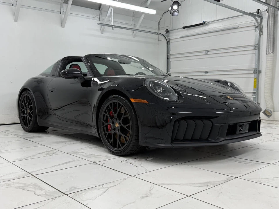 2025 Porsche 992 Targa 4 GTS - Image 11 of 31