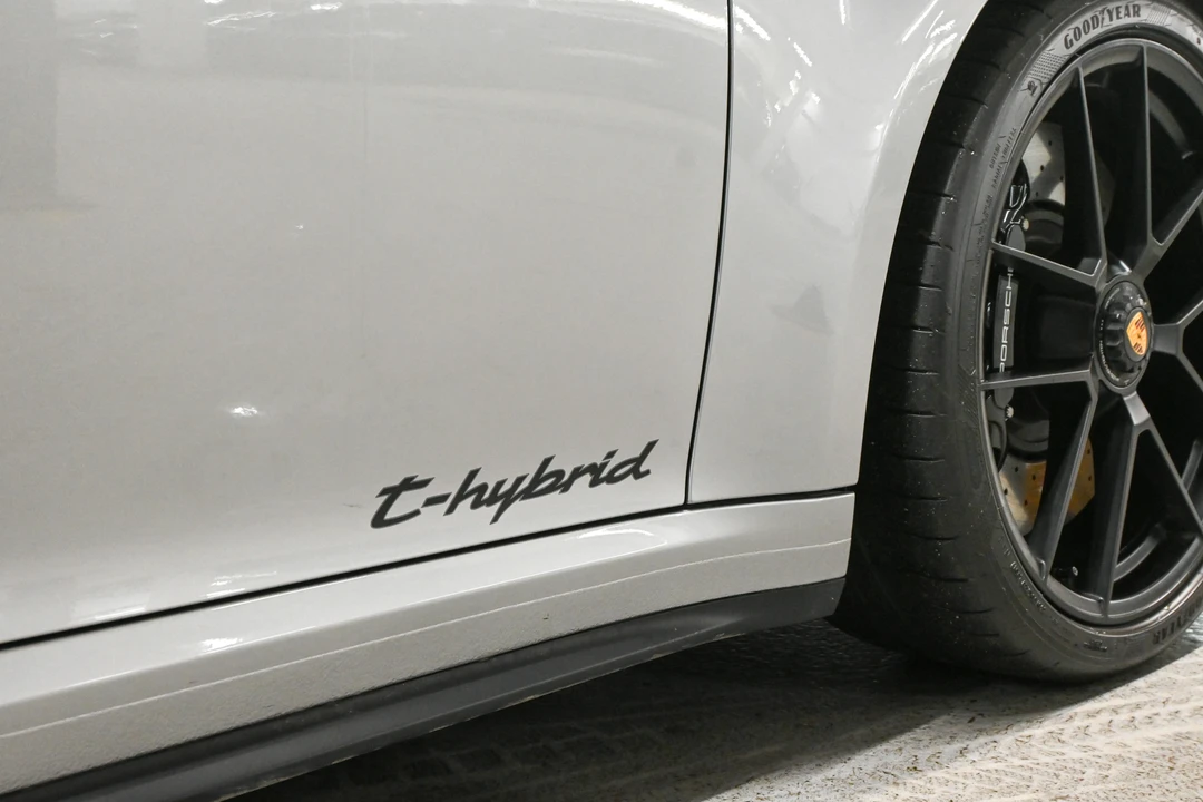 2025 Porsche 992 Targa 4 GTS - Image 17 of 31
