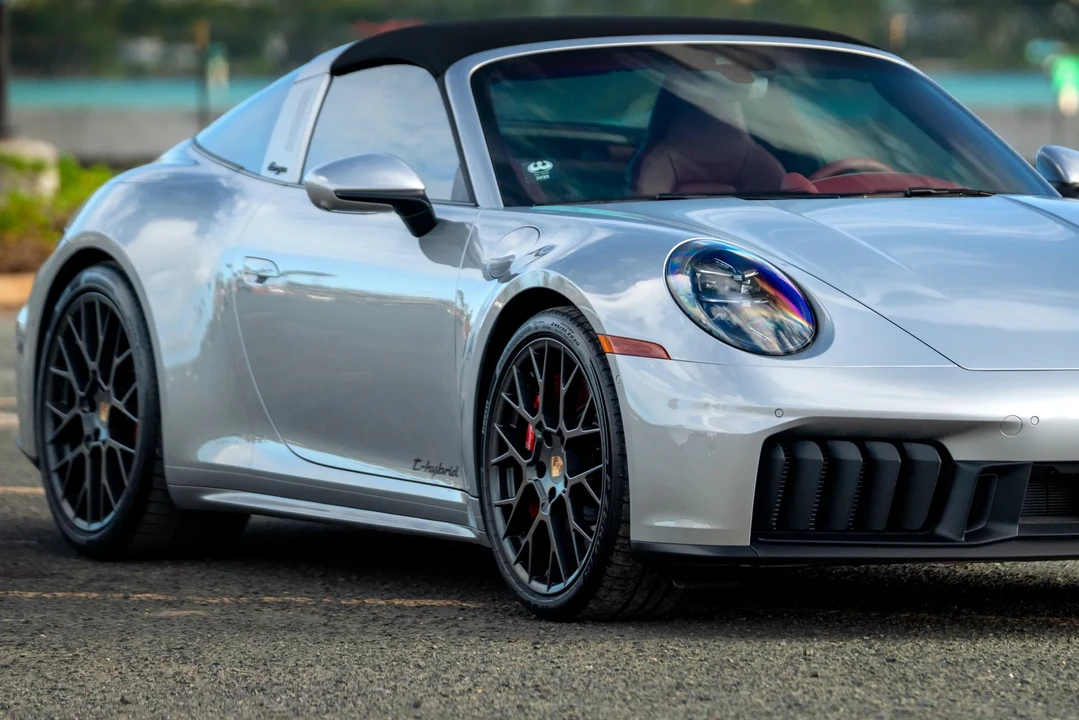 2025 Porsche 992 Targa 4 GTS - Image 23 of 31