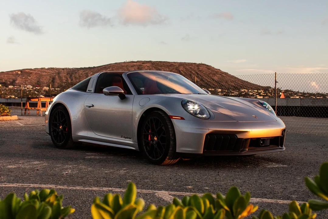 2025 Porsche 992 Targa 4 GTS - Image 16 of 31