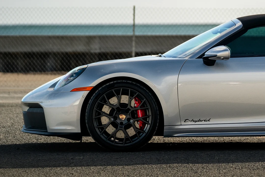 2025 Porsche 992 Targa 4 GTS - Image 19 of 31