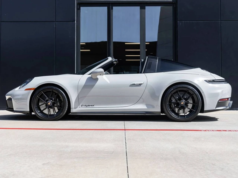 2025 Porsche 992 Targa 4 GTS - Image 2 of 4