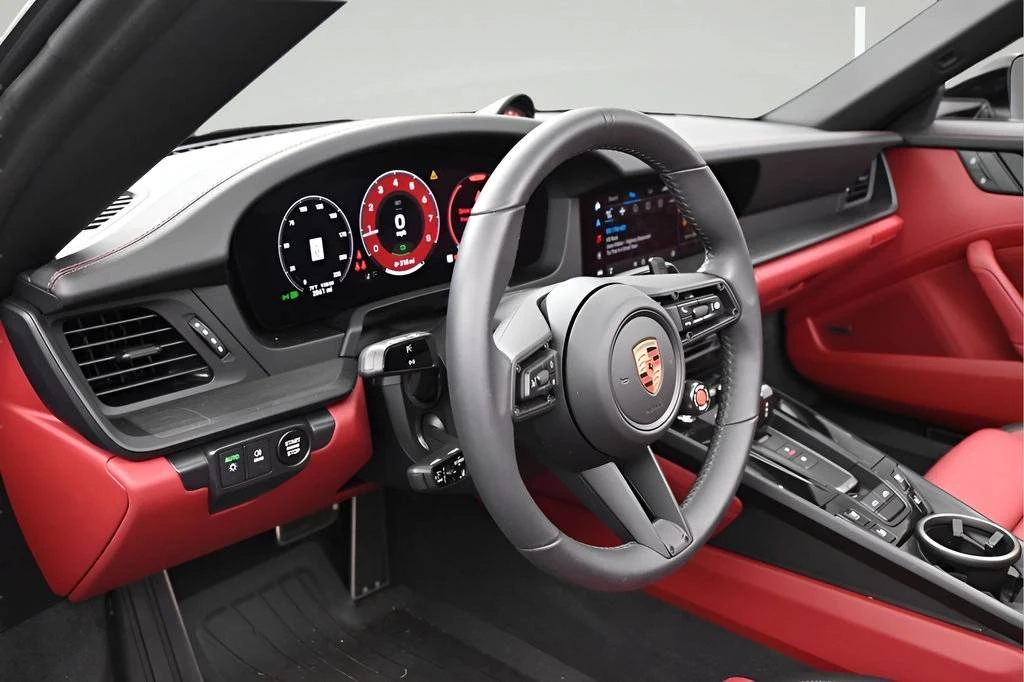 2025 Porsche 992 Targa 4 GTS - Image 4 of 5