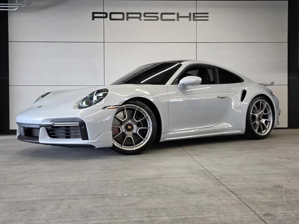 2025 Porsche 992 Turbo - Image 9 of 13