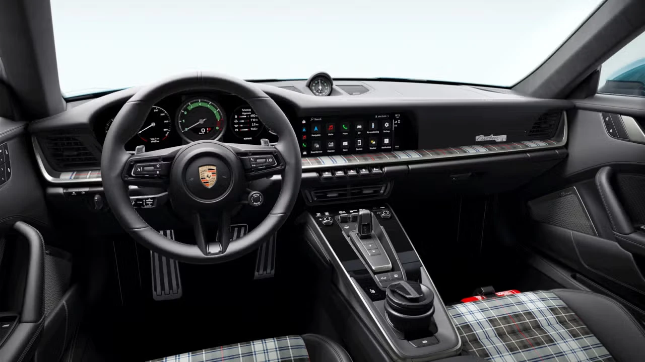 2025 Porsche 992 Turbo - Image 28 of 31