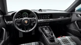 2025 Porsche 992 Turbo - Image 29 of 31