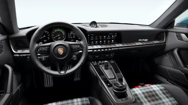 2025 Porsche 992 Turbo - Image 30 of 31