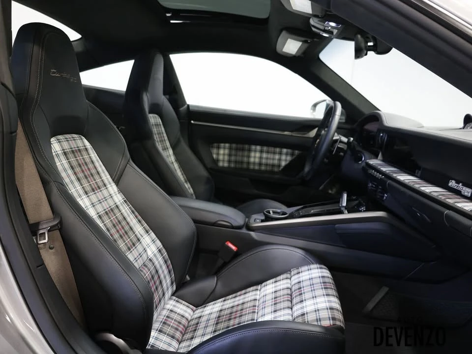 2025 Porsche 992 Turbo - Image 10 of 20