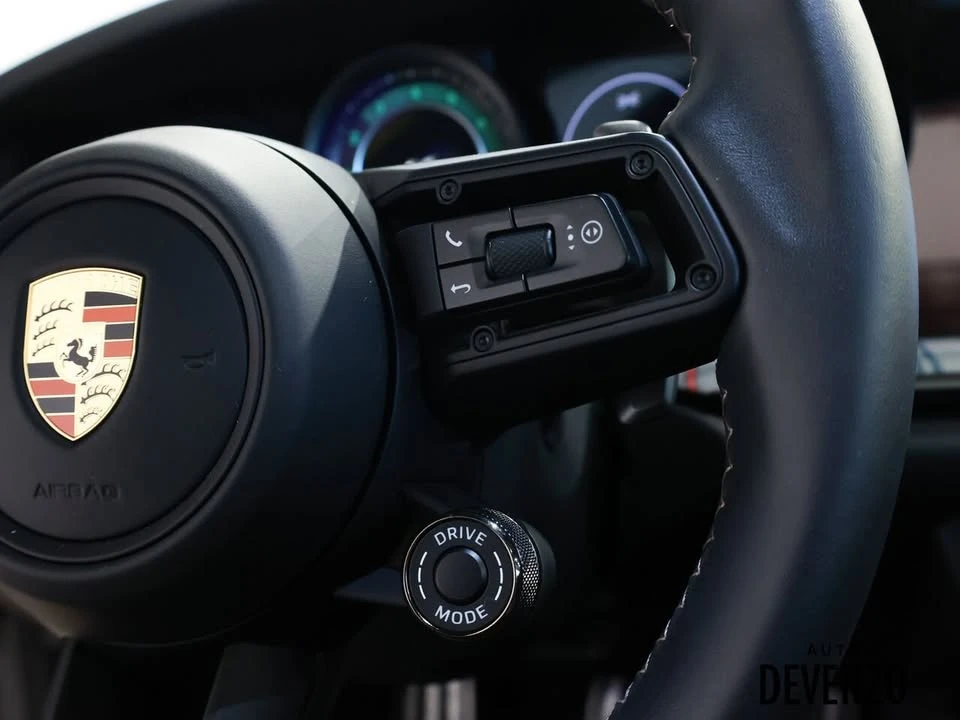 2025 Porsche 992 Turbo - Image 18 of 20
