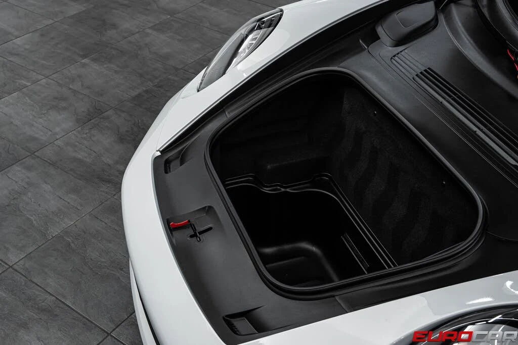 2025 Porsche 992 Turbo - Image 10 of 31