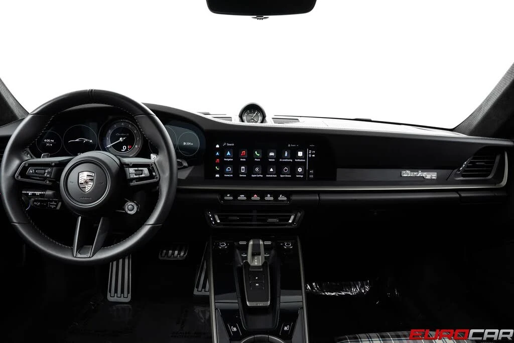 2025 Porsche 992 Turbo - Image 30 of 31
