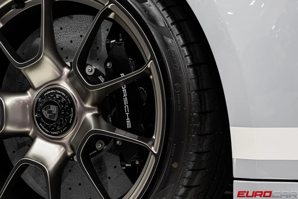 2025 Porsche 992 Turbo - Image 27 of 31