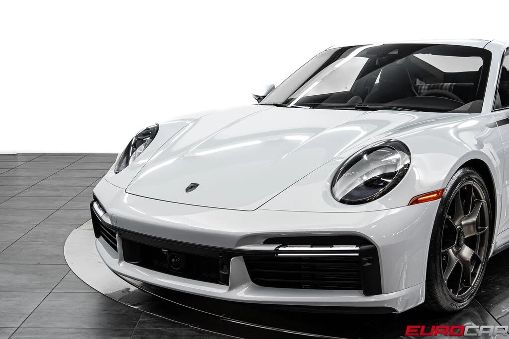2025 Porsche 992 Turbo - Image 13 of 31