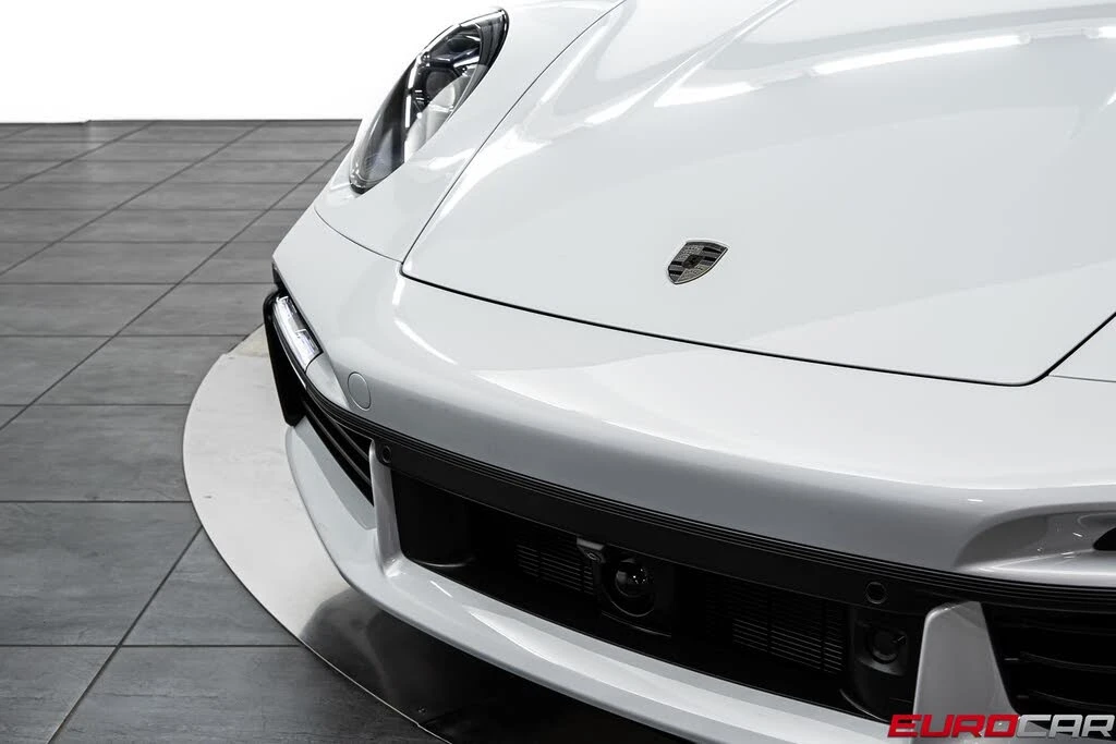 2025 Porsche 992 Turbo - Image 11 of 31