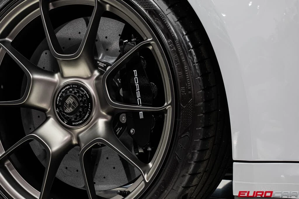 2025 Porsche 992 Turbo - Image 25 of 31