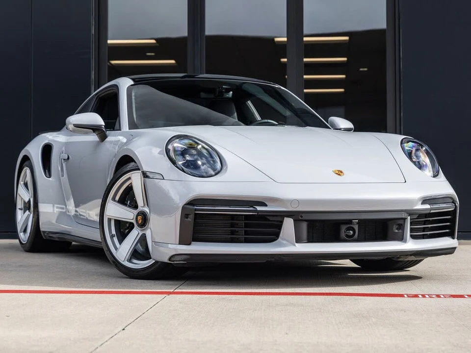 2025 Porsche 992 Turbo - Image 6 of 31