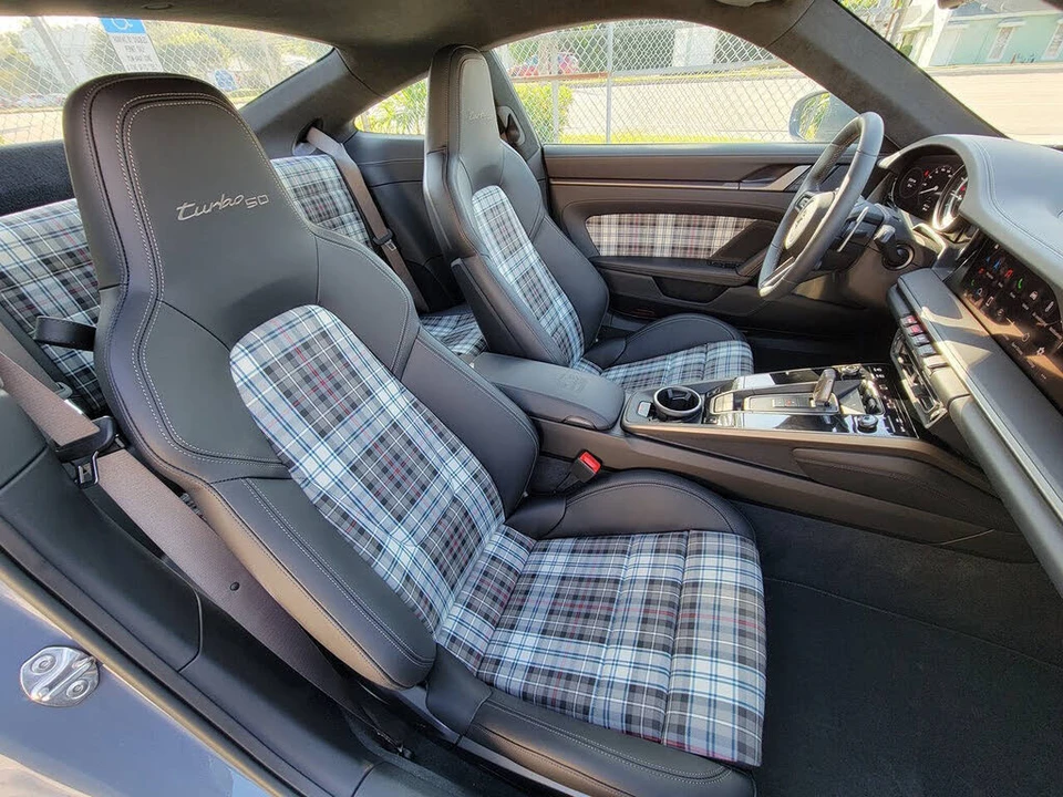 2025 Porsche 992 Turbo - Image 25 of 31