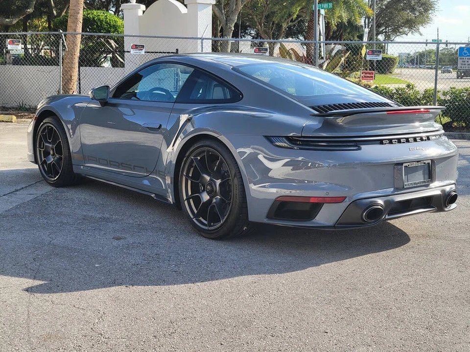 2025 Porsche 992 Turbo - Image 11 of 31