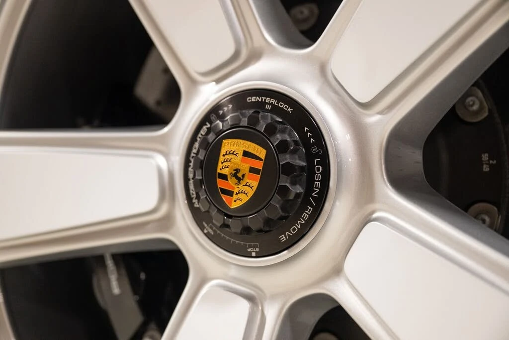 2025 Porsche 992 Turbo - Image 16 of 31